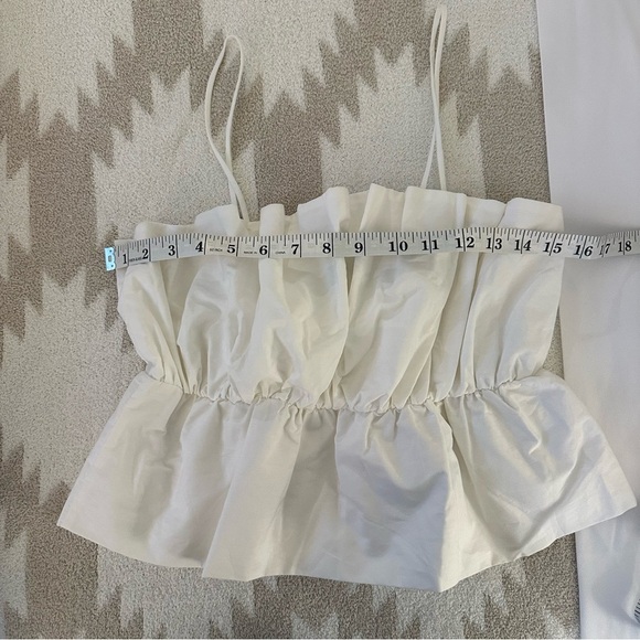Zara Voluminous Bandeau Puff Ruffle Crop Top in Oyster White, Size Medium - Picture 8 of 14